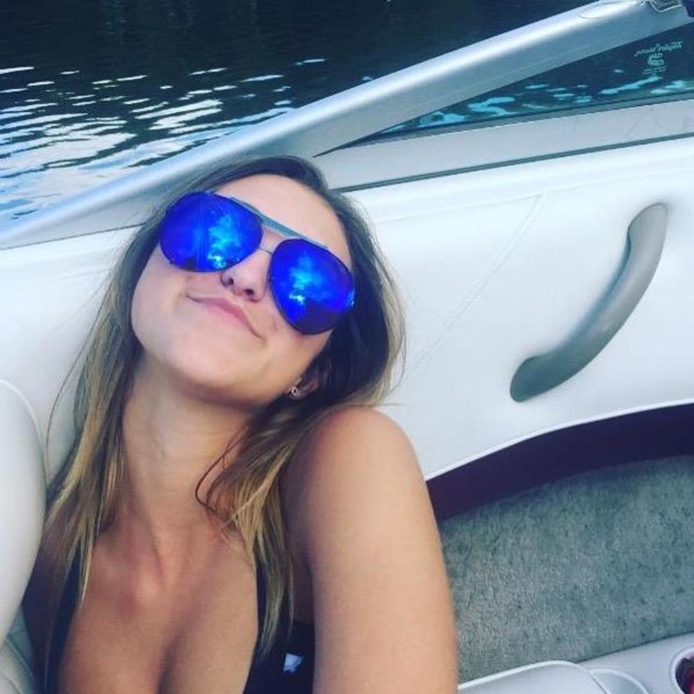 Meet your Posher, Sammie